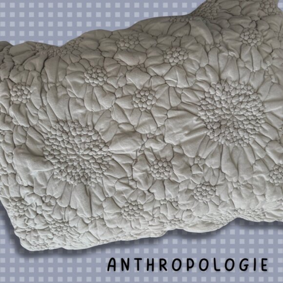 {Anthropologie} Pair of Dahlia Embossed Pillow Shams - Picture 2 of 5